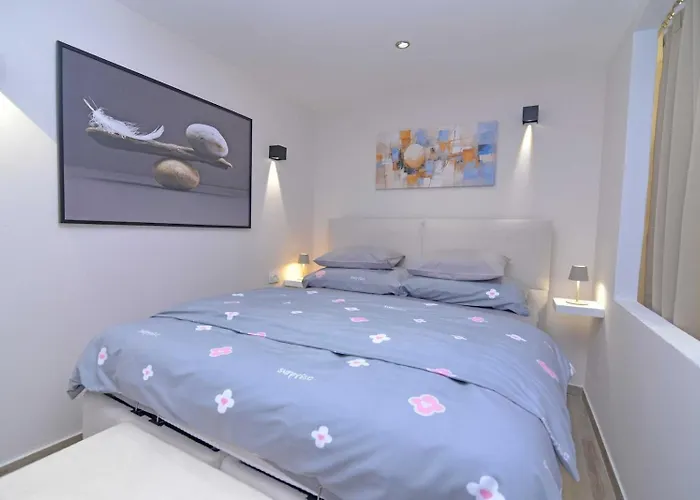 Apartment By The Sea Veli Losinj, Losinj - 24590
