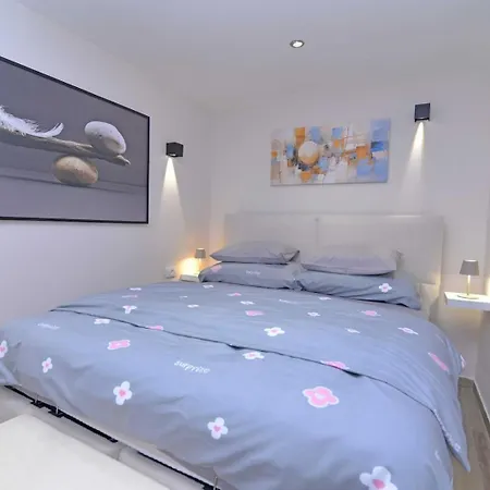 公寓 By The Sea Veli Losinj, Losinj - 24590