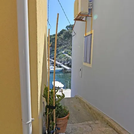 By The Sea Veli Losinj, Losinj - 24590 公寓 *